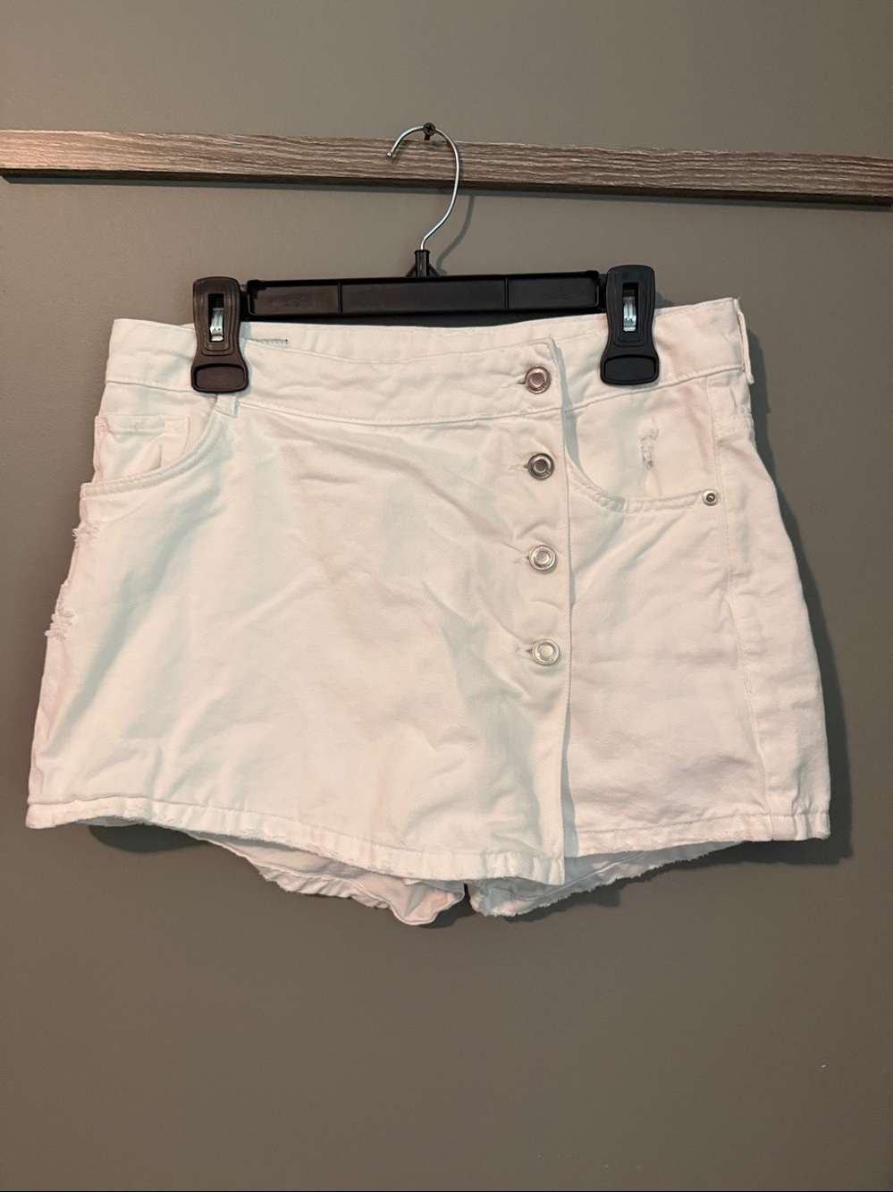 White Zara Skirt Skort Large Denim 🤍 Distressed